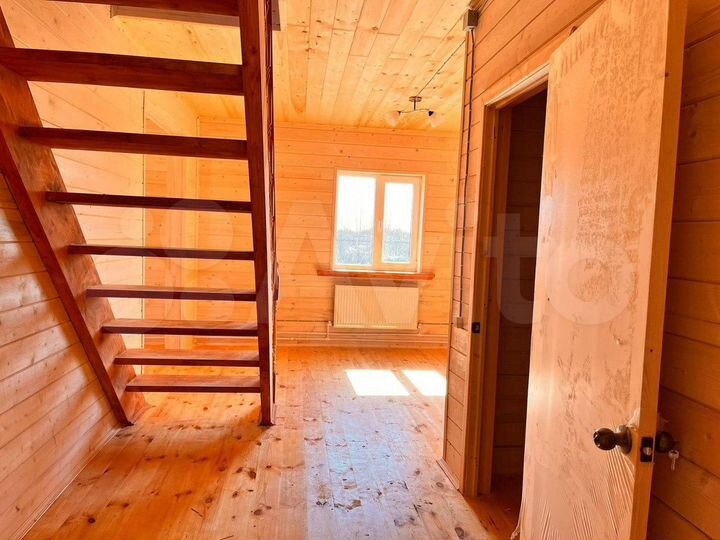 Дом 140 м² на участке 5 сот.