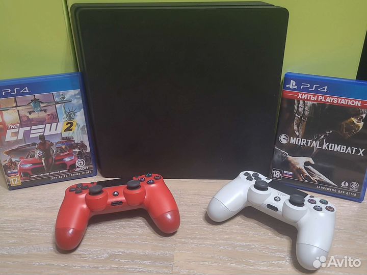 Игровая приставка ps4 slim с играми и 2 джостика
