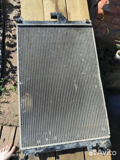 Радиатор Logan 1