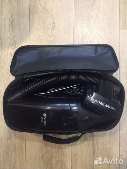 Автомобильный пылесос Vitek