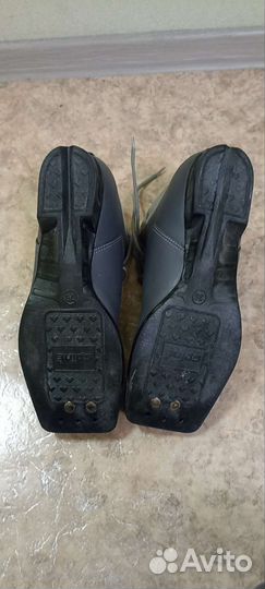 Лыжные ботинки 36