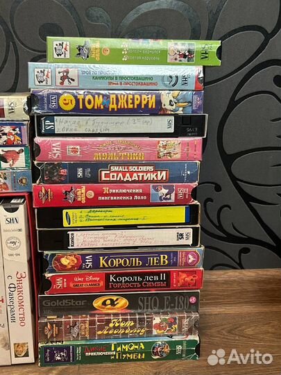 Диски, видеокассеты