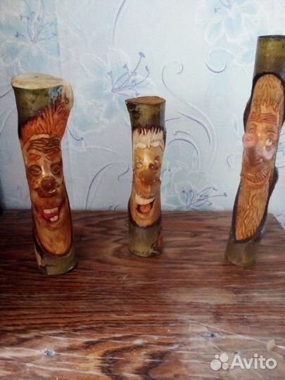 Оригинальные вешалки в прихожую