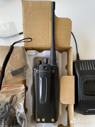 Рация Vector VT-44 STD