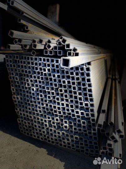 Профильная труба 20х20х2 мм