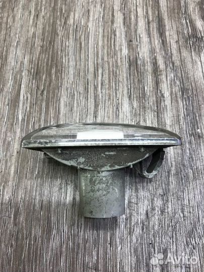 Повторитель поворота передний левый Opel Corsa D