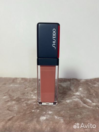 Shiseido блеск для губ