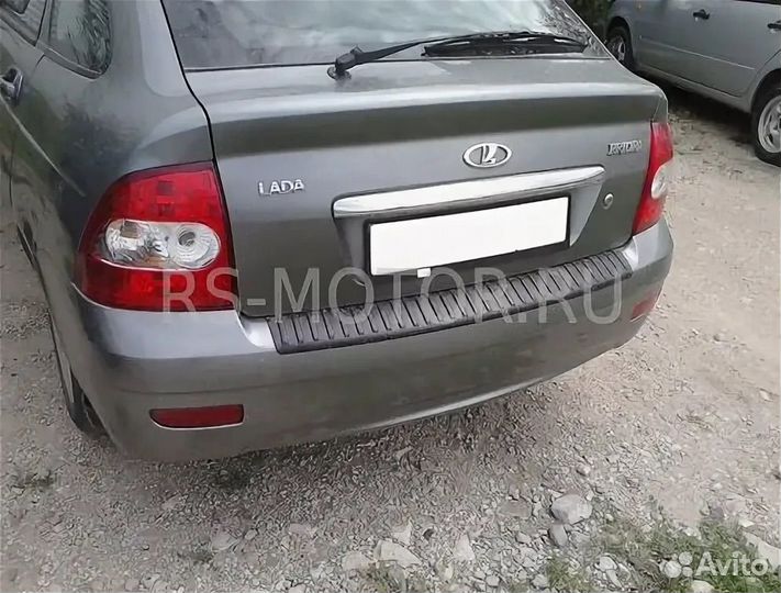 Молдинг на багажник Priora