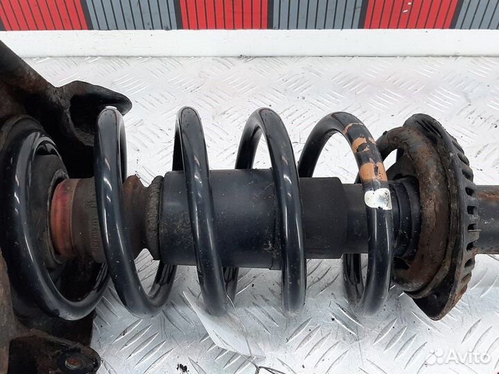 Стойка для Volkswagen Passat 5