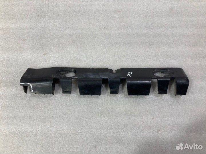 Кронштейн бампера задний правый Renault Logan