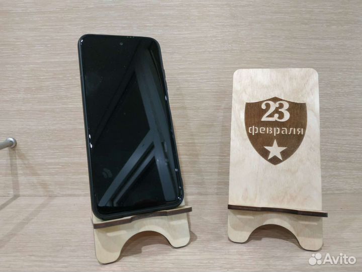 Подставка для телефона из дерева с любым логотипом