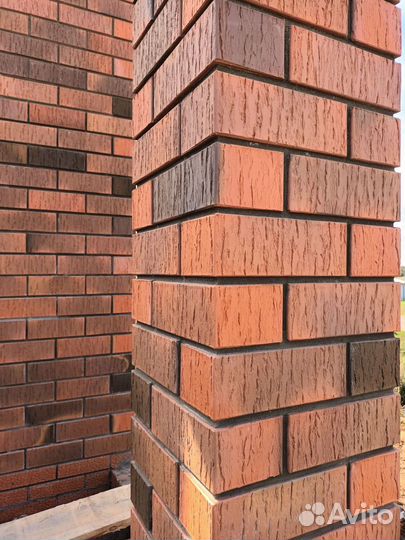 Кирпич облицовочный красный флеш скала 1,0нф