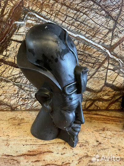 Египетские раритеты из базальта