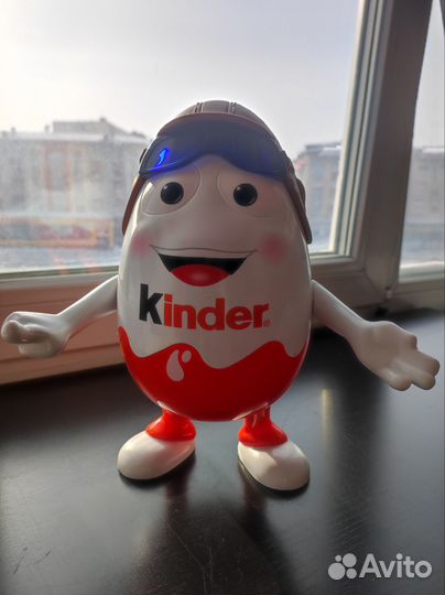 Большой киндер сюрприз