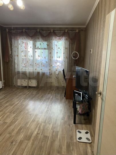 2-к. квартира, 70 м², 1/9 эт.