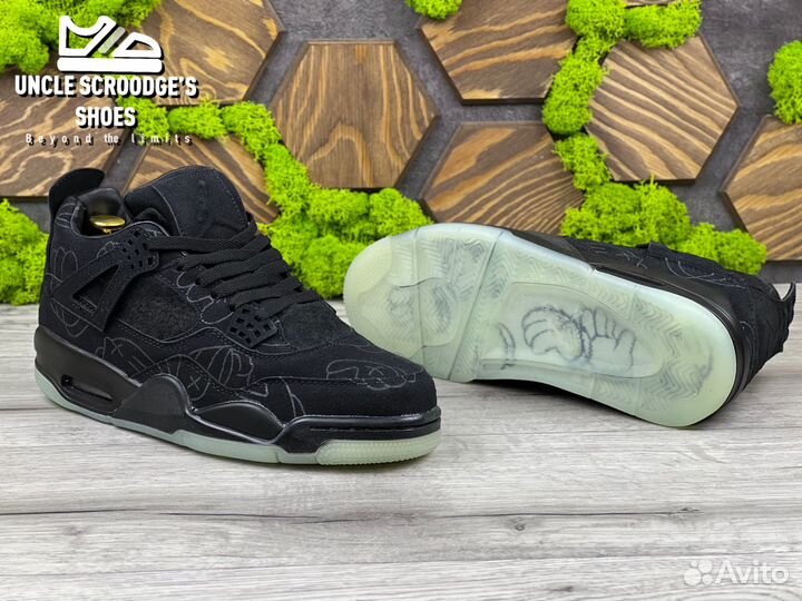 Кроссовки Nike Air Jordan 4 Retro kaws
