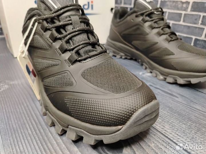 Непромокаемые кроссовки Sprandi 42 - 26.5 см