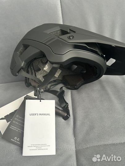 Велошлем fox