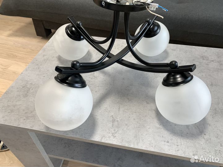 Люстра потолочная на 4 лампы