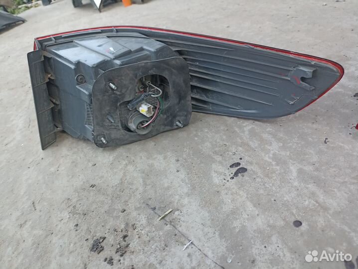 Фонарь задний левый Kia Rio 3 дорестайлинг