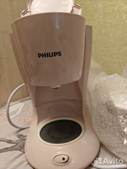 Кофеварка капельная Philips розового цвета