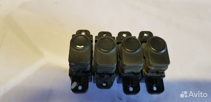 Hyundai Solaris Кнопка стеклоподъемника