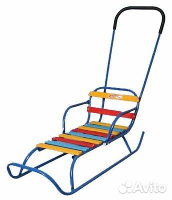 Новогодние костюмы, санки, снеговики