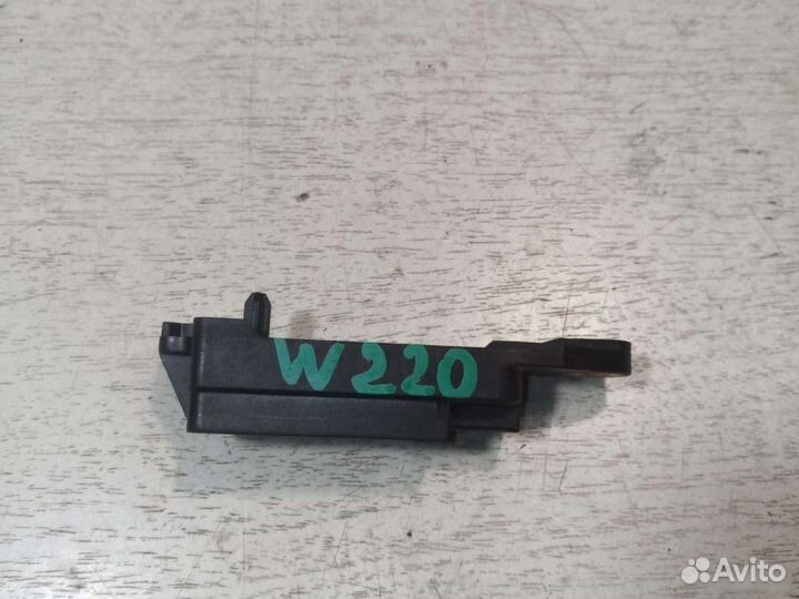 Датчик удара Mercedes-Benz W220