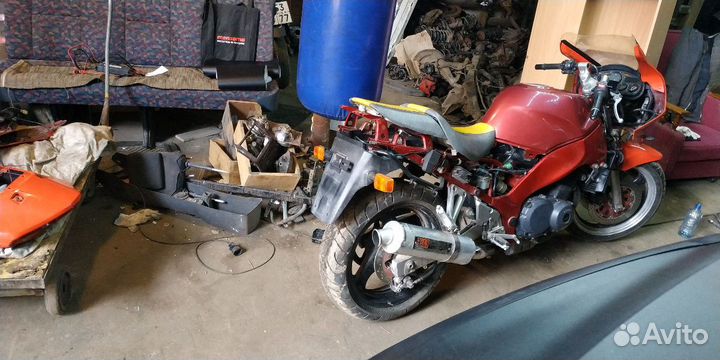 Запчасти бу Suzuki RF400