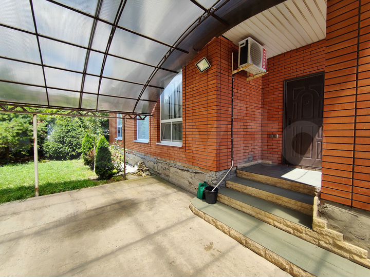 Дом 156 м² на участке 15 сот.