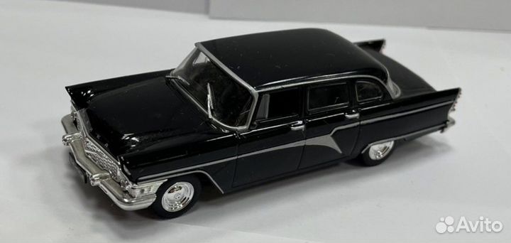 Авто модель Чайка Газ-13 deagostini 1:43