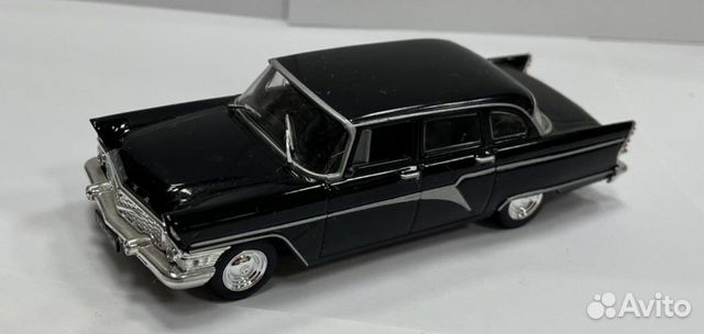 Авто модель Чайка Газ-13 deagostini 1:43
