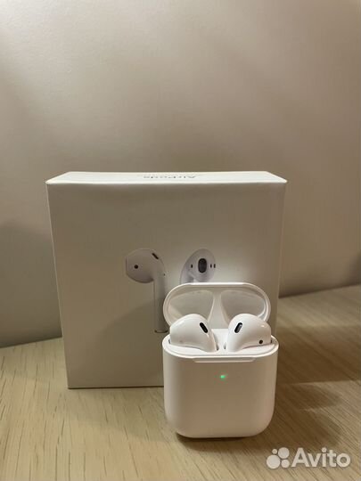 Беспроводные наушники apple airpods 2 с чехлом