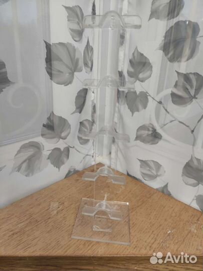 Стойка для очков