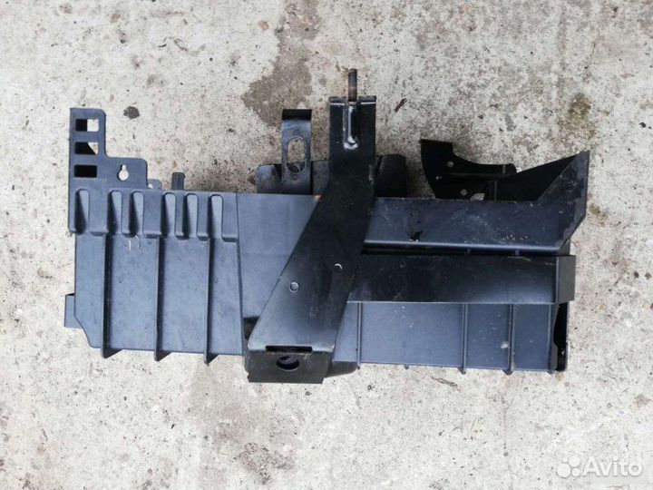 Площадка аккумулятора опель астра j Chevrolet