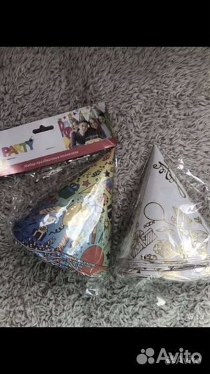 Надувной круг и наборы колпачков на день рождения