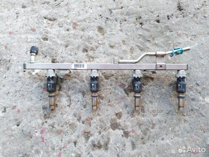 Топливная рампа Opel Astra H 1.6 2004-2014