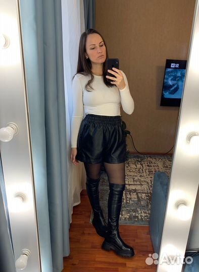 Новые Шорты женские кожаные