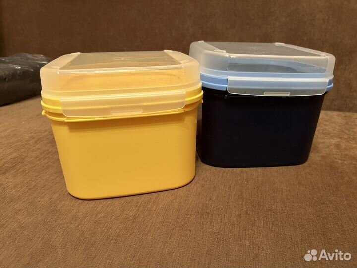 Менажница c чашей и емкости Tupperware