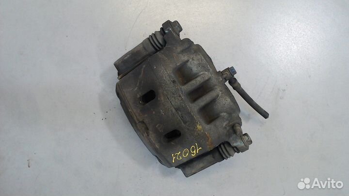 Суппорт Infiniti QX56, 2011