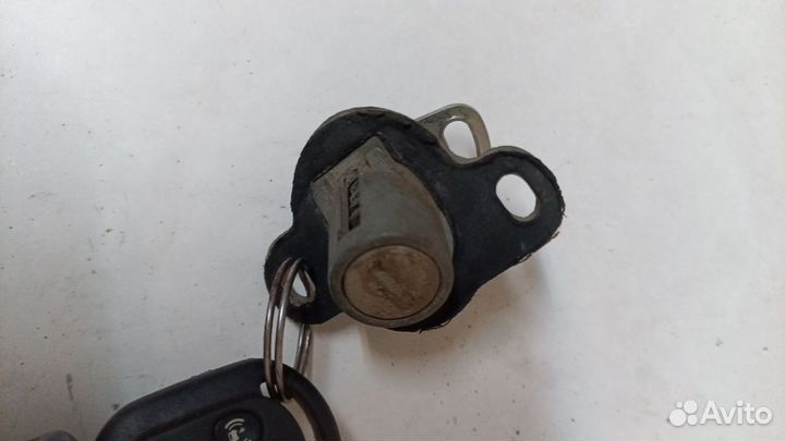 Замок зажигания с ключом Chevrolet Lacetti