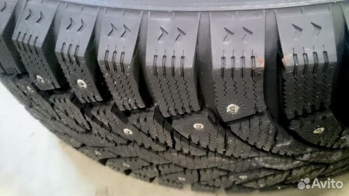 Formula Ice 235/55 R17 103T