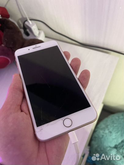 iPhone 8 Plus, 64 ГБ