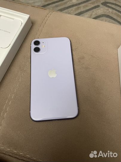 iPhone 11, 64 ГБ