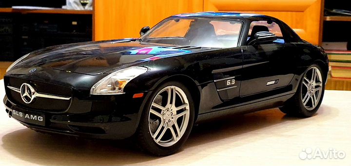 DX Mercedes-Benz SLS 1:10 Большая машинка