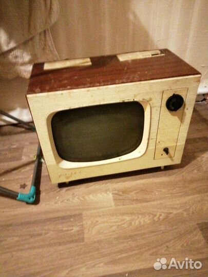Телевизор
