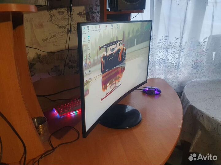 Игровой-изогнутый монитор samsung 27