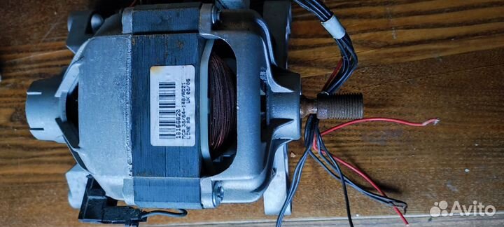 Двигатель от стиральной машины