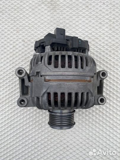 Генератор с Audi A4 b8