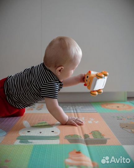 Детский коврик для ползания новый (заводской брак)